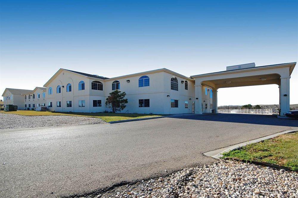 Travelodge By Wyndham Carlsbad Nm Exterior photo
